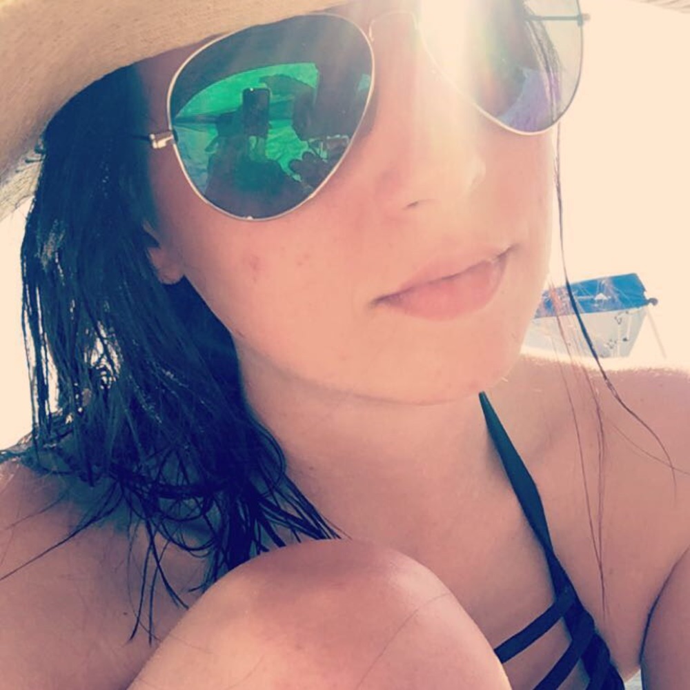 Meet your Posher, Devon